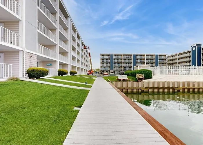 Thunder Island 34b